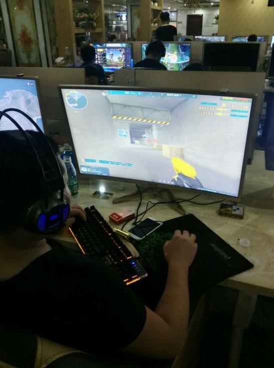 Royal Never Give Up 官方帖子：祝贺 milkyway 的 LPL 首次亮相一周年快乐！